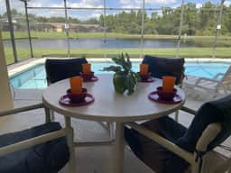 Cosy 4 bed villa overlooking a lake (329645) - Image 2