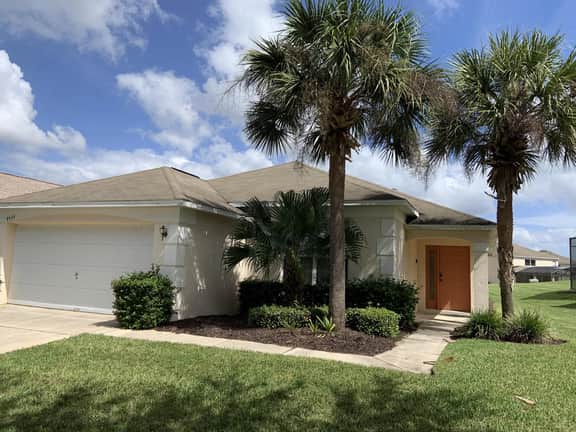 Beautiful 4 bed in prime location (329643) - Image 4