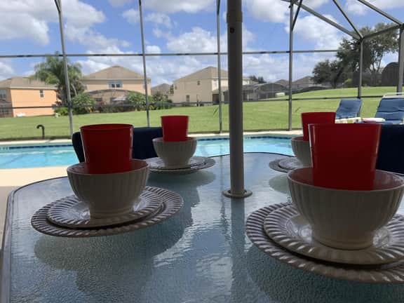 Beautiful 4 bed in prime location (329643) - Image 2