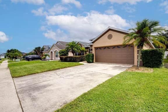 Stunning 3 bed former model home (329656) - Image 2
