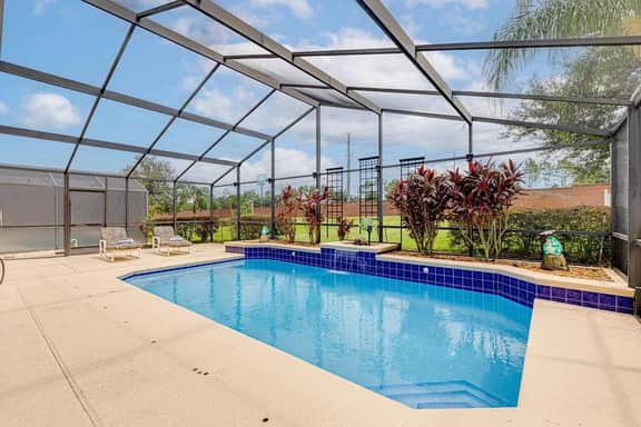 Stunning 3 bed former model home (329656) - Image 3